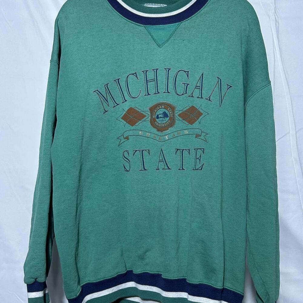 American Vintage Men's Green and White Tshirt